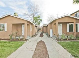 1360 E 58th Dr, Los Angeles, CA 90001