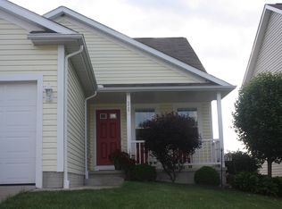 5280 Deer Trace Dr, Kent, OH 44240