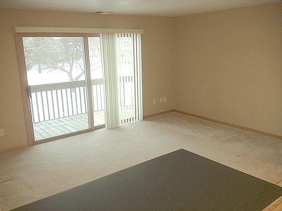 5th image of 1211 Highland Ave