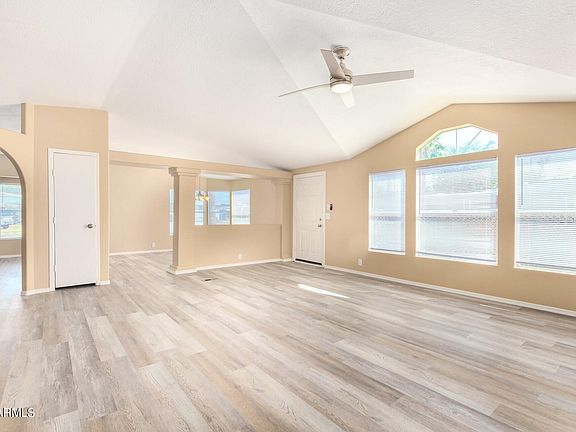 4th image of 15426 N 17th Ave