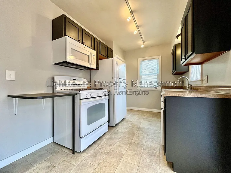 809 Eastern Ave NE — Photo 13
