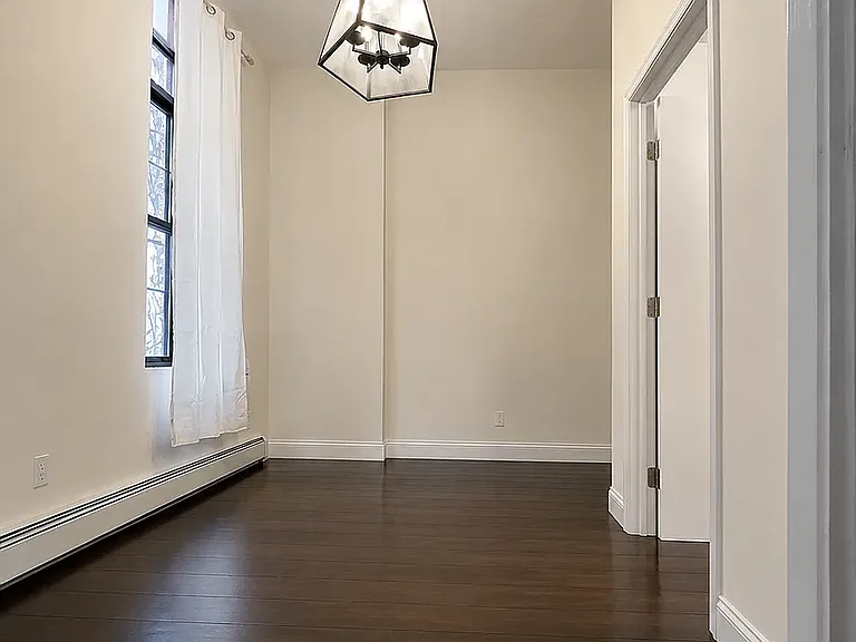 406 Tompkins Ave #1R — Photo 6