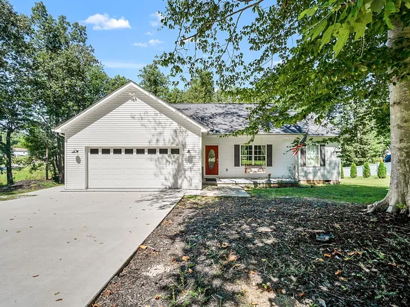 21 Huntington Dr N, Winchester, TN 37398