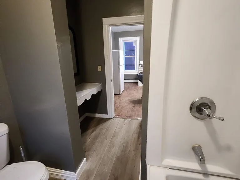199-201 Jefferson St #2 — Photo 3