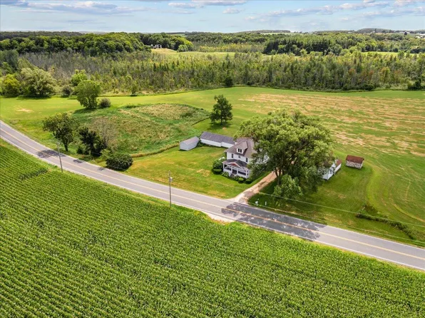 W8955 County Road S, Kewaskum, WI 53040