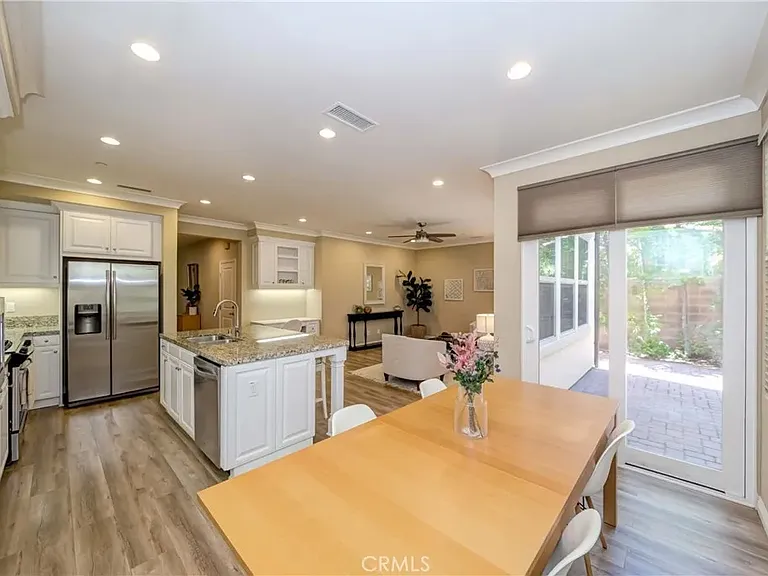 30 Larkfield — Photo 9