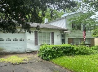 4137 Klepinger Rd, Dayton, OH 45416