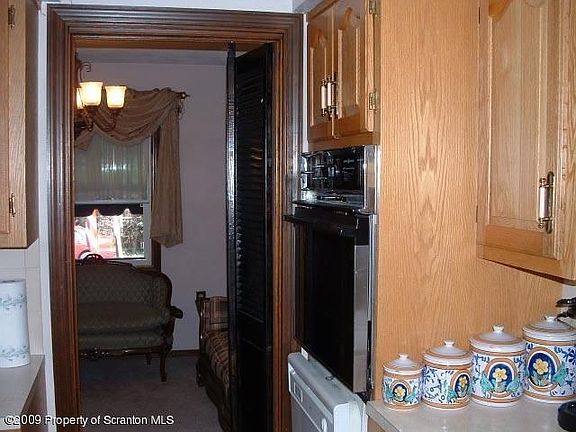 2nd image of 102 Maplewood Dr