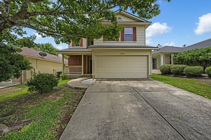 5509 Bentsen Ln — Photo 1