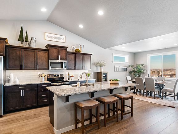 Orchard Encore - Kitchen and Dining