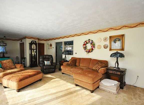 5th image of 2768 Nichols St