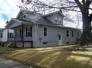 64 Oakton St, Woonsocket, RI 02895