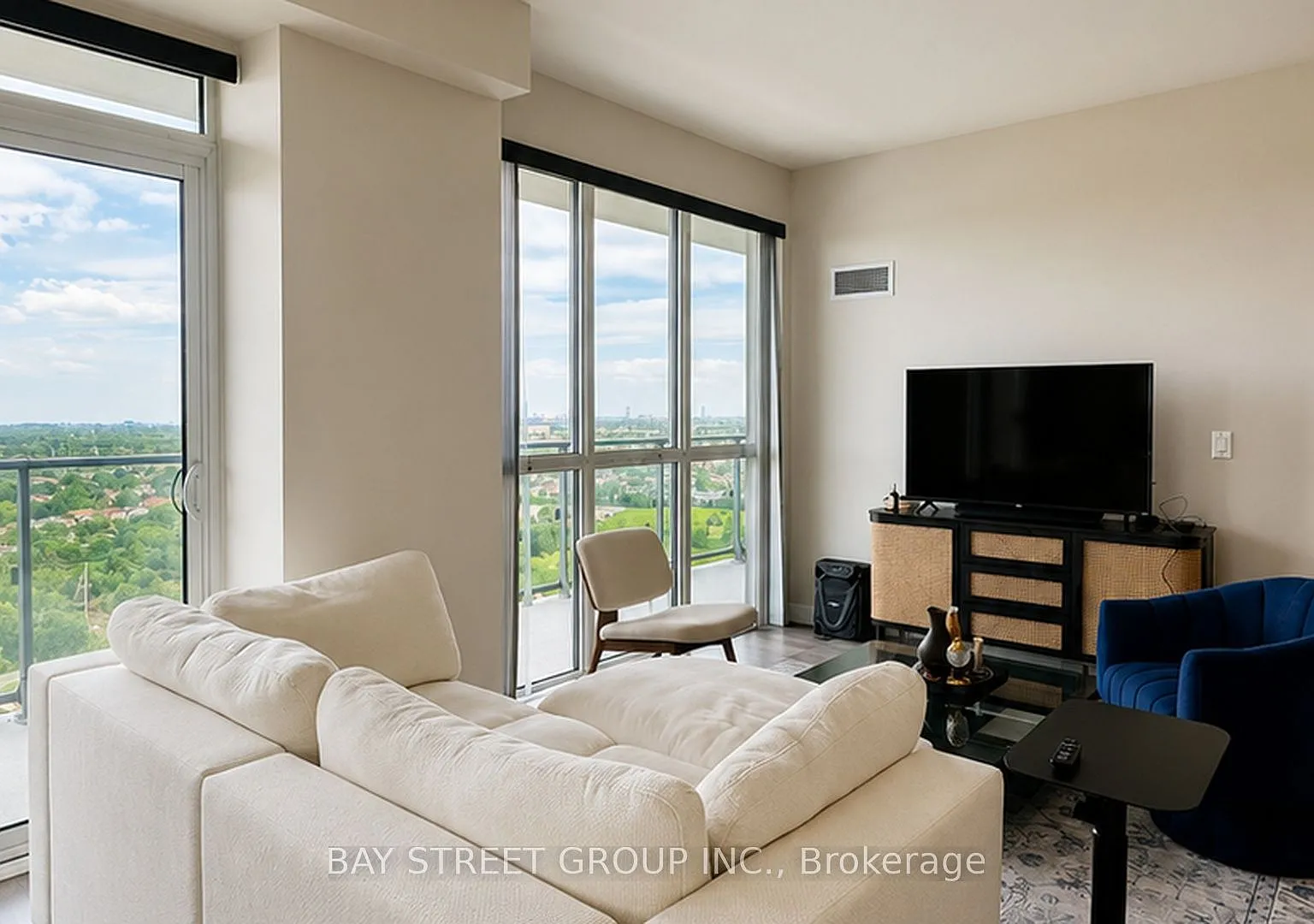 3 bed, $3,200 — Photo 3