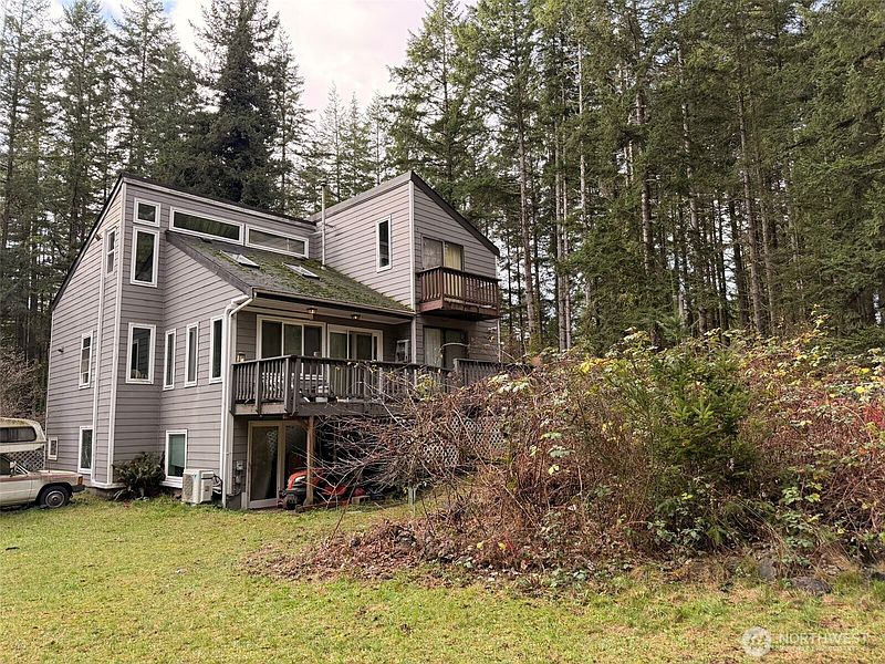 2nd image of 5040 SW Lake Helena Road