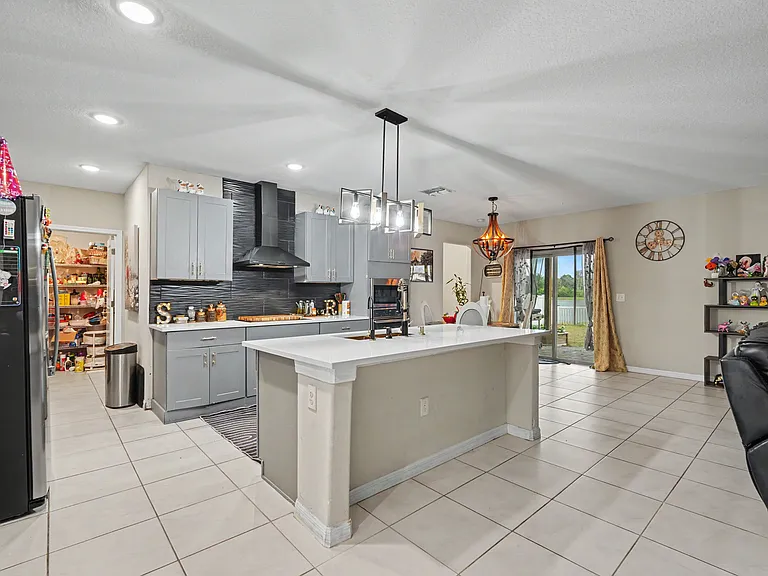 7088 King Creek Dr — Photo 10