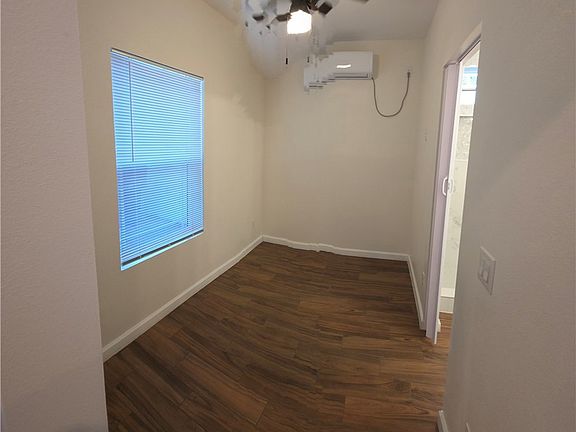 3rd image of 1496 Powell Way