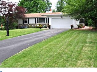14 Knoll Dr, Yardley, PA 19067