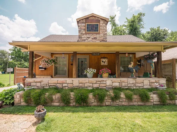 1616 W Atlantic Street, Springfield, MO 65803