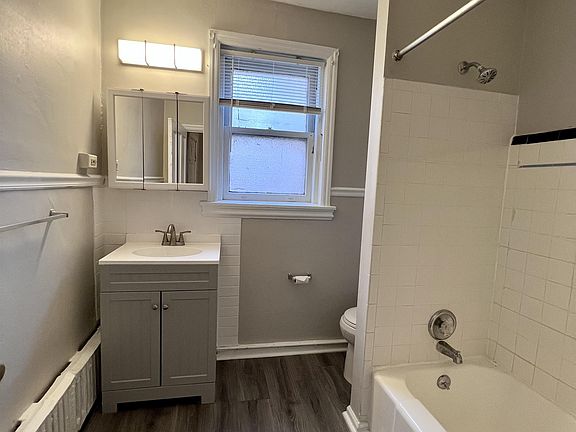 5th image of 1509 N Franklin St APT 3