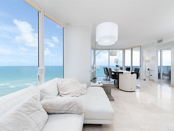 4th image of 17555 Collins Avenue #1608