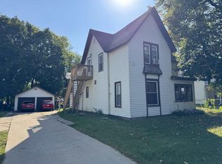 743 8th St, Beloit, WI 53511