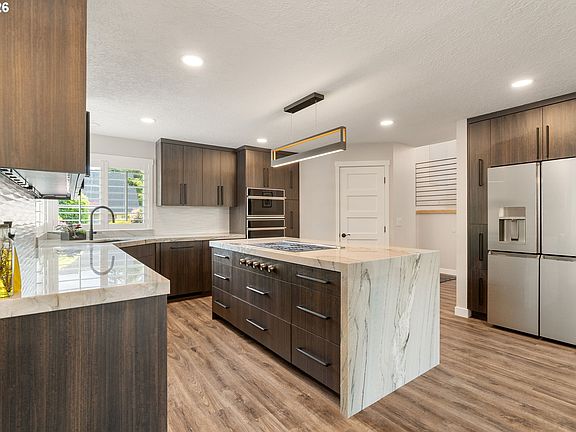 4th image of 3714 SE Palmire Ct
