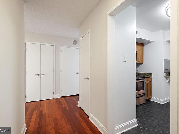 2nd image of 3800 Fairfax Dr APT 308