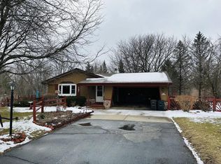 S37W31675 Bennett Rd, Waukesha, WI 53189