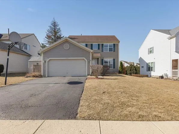 2152 N Green Valley Ln, Round Lake Beach, IL 60073
