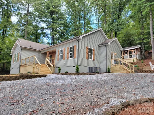 261 Lone Laurel Trl, Hendersonville, NC 28792