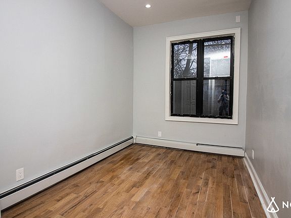 5th image of 1748 Bergen St #2