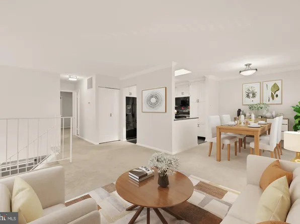 9965 Hemlock Woods Ln, Burke, VA 22015