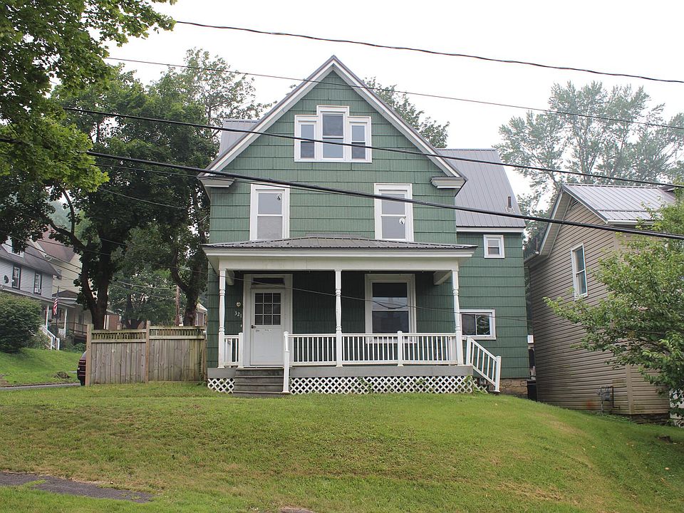 1st image of 321 E Walnut St
