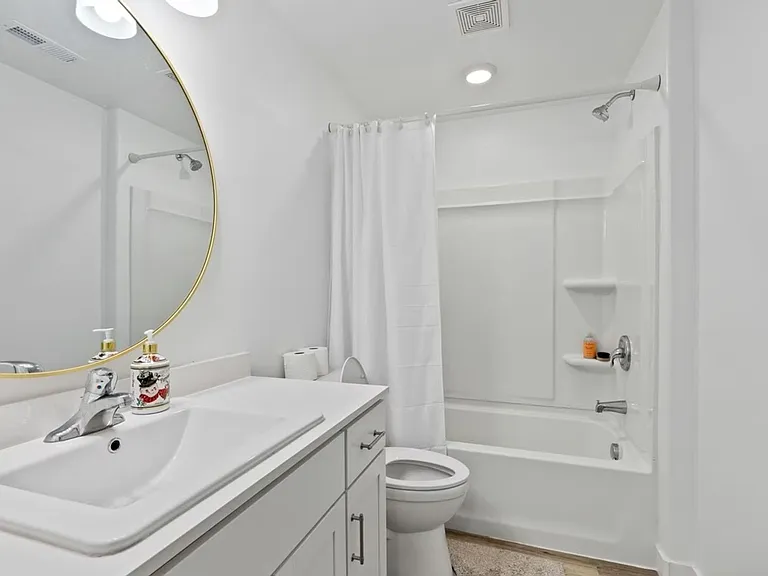 1323 S Raintree Ln — Photo 12