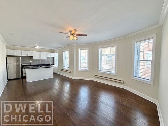 2nd image of 916-20 Greenbay Rd #918-3B