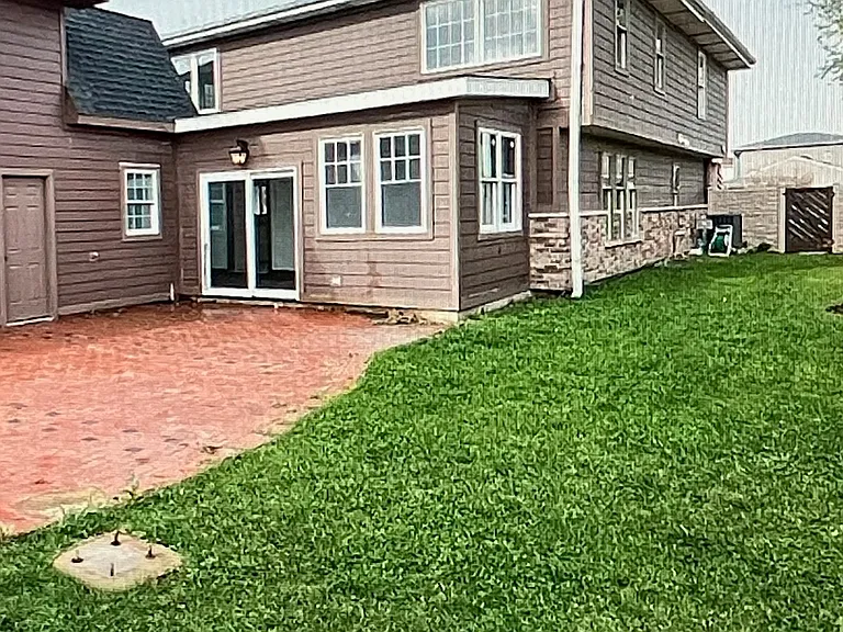 7807 Nagle Ave — Photo 15