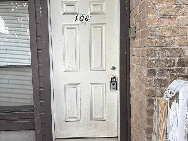 6633 W Airport Blvd #108 — Photo 1