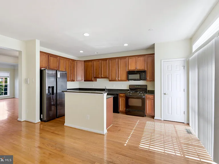 24652 Siltstone Sq — Photo 9