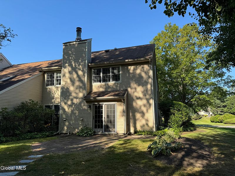 2nd image of 48 Commonwealth Drive