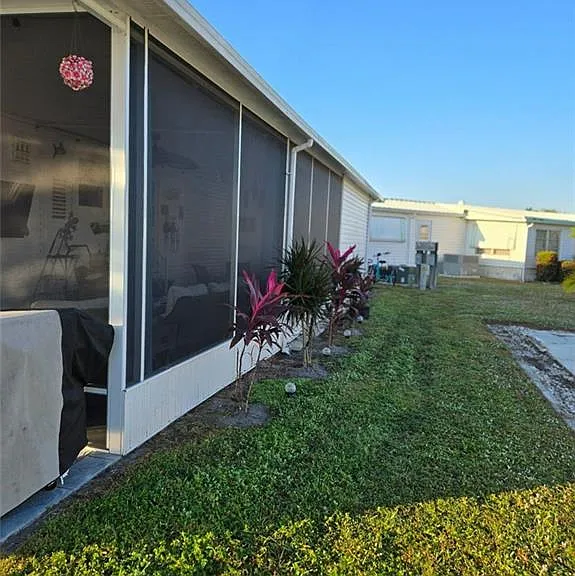 114 Elise Dr — Photo 3