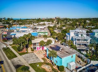 313 Canal Rd, Sarasota, FL 34242