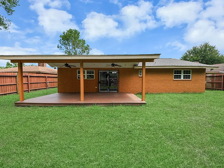 12623 Fern Forest Dr — Photo 38