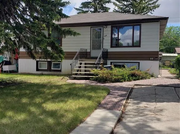 769 QUEEN STREET, Regina, SK S4T 4A4