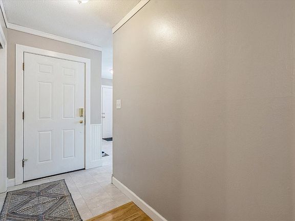 3rd image of 106 Leroy St NW