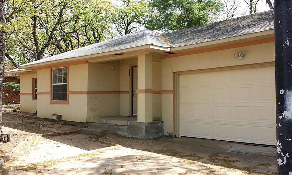 1st image of 244 W Holland Dr