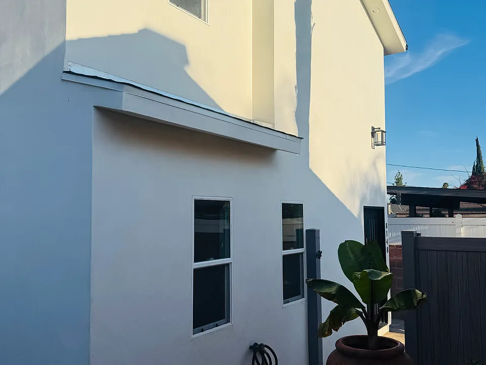 8148 Van Noord Ave #9