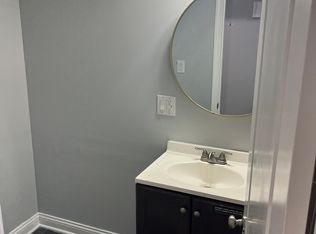 6925 S Emerald Ave #BASEMENT, Chicago, IL 60621