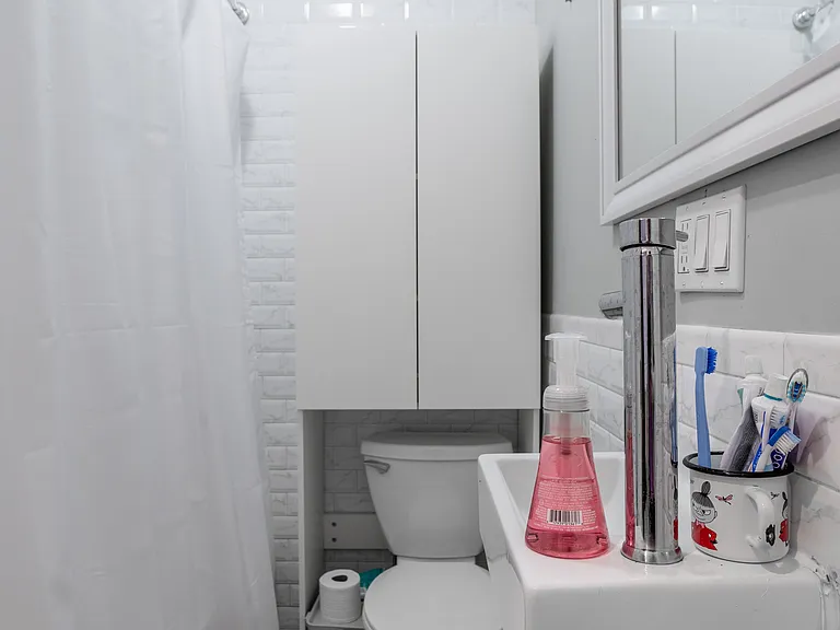 1055 Sterling Pl #2 — Photo 8