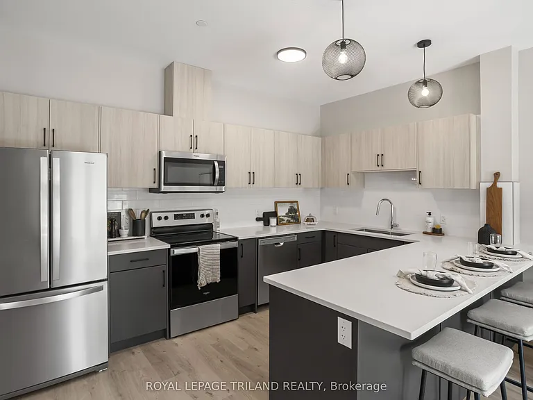 33318 Richmond St #208 — Photo 5