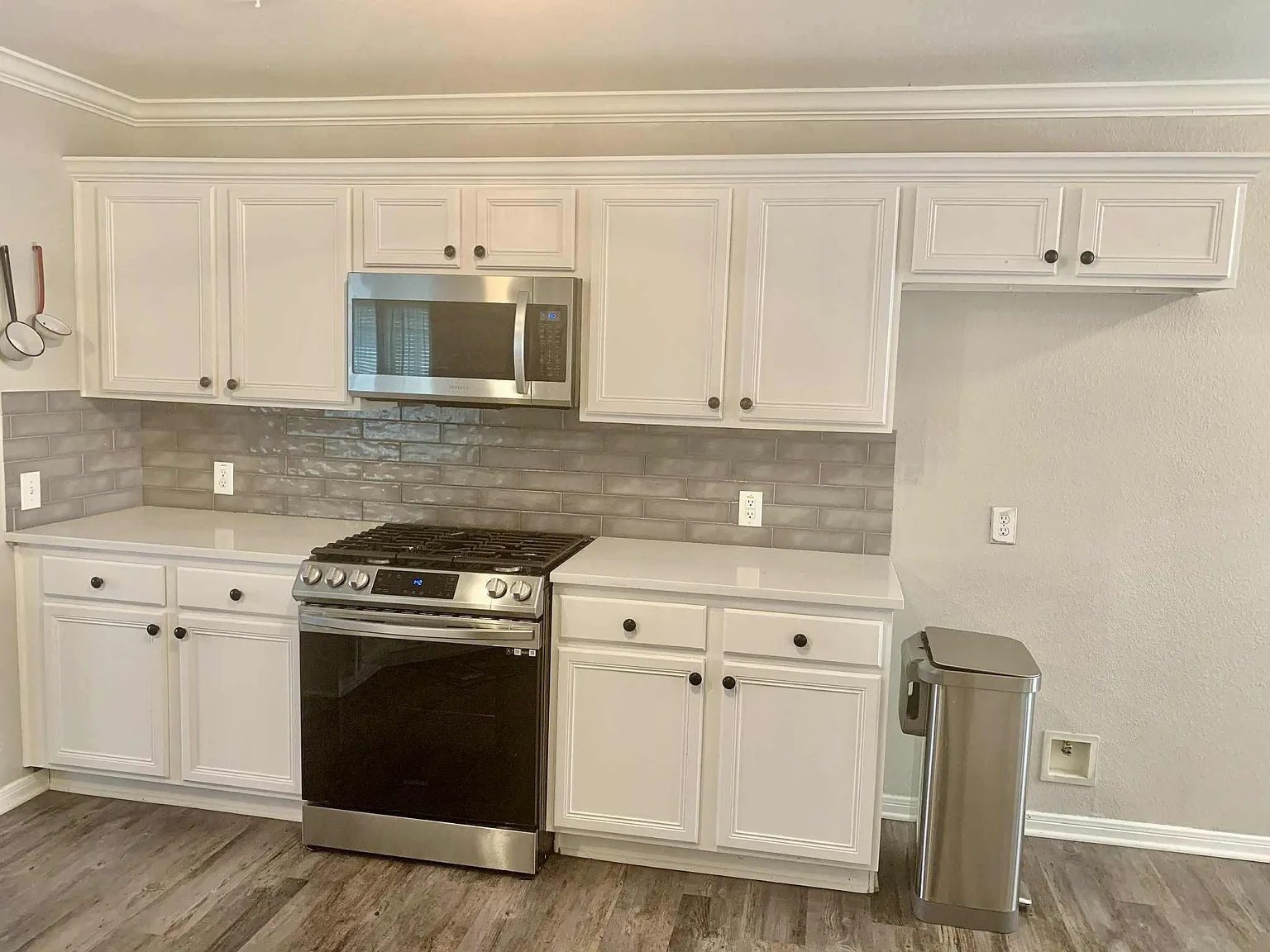 4 bed, 2.0 bath, 1845 sqft, $1,900 — Photo 3